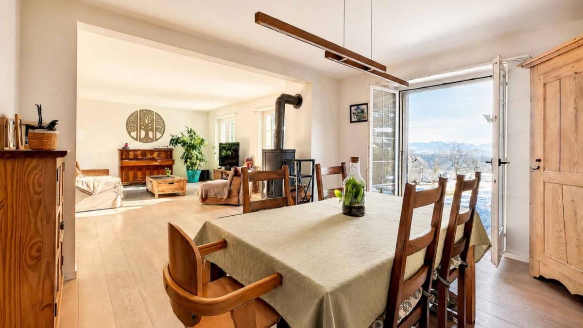 Ravissante maison familiale avec grand jardin et vue 