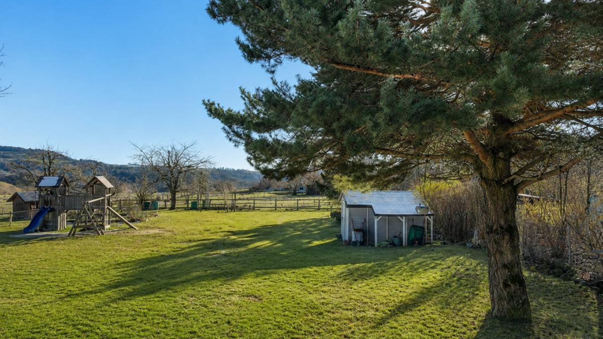 Ravissante maison familiale avec grand jardin et vue 