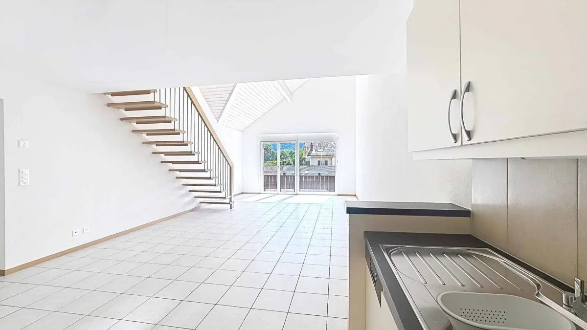 Grand 4.5 pièces de 137.7 m2 avec mezzanine et balcons couverts