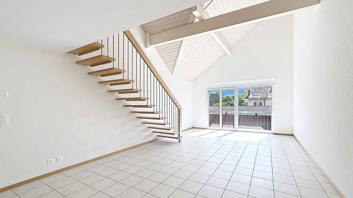 Grand 4.5 pièces de 137.7 m2 avec mezzanine et balcons couverts