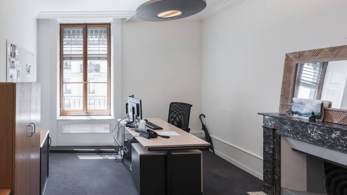 SPLENDIDE SURFACE DE BUREAUX DANS UN QUARTIER PRESTIGIEUX