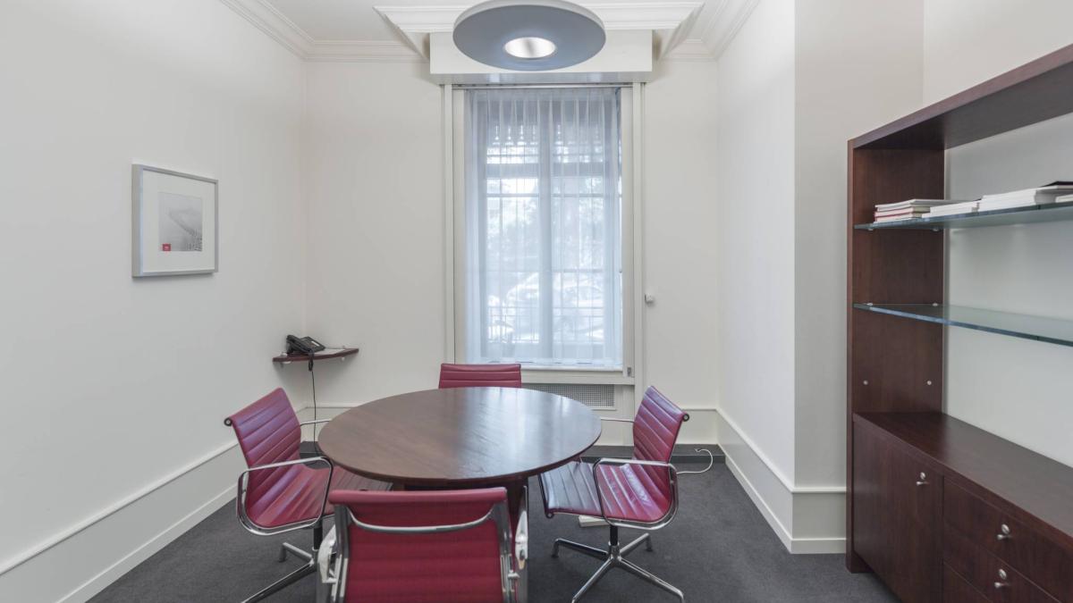 SPLENDIDE SURFACE DE BUREAUX DANS UN QUARTIER PRESTIGIEUX