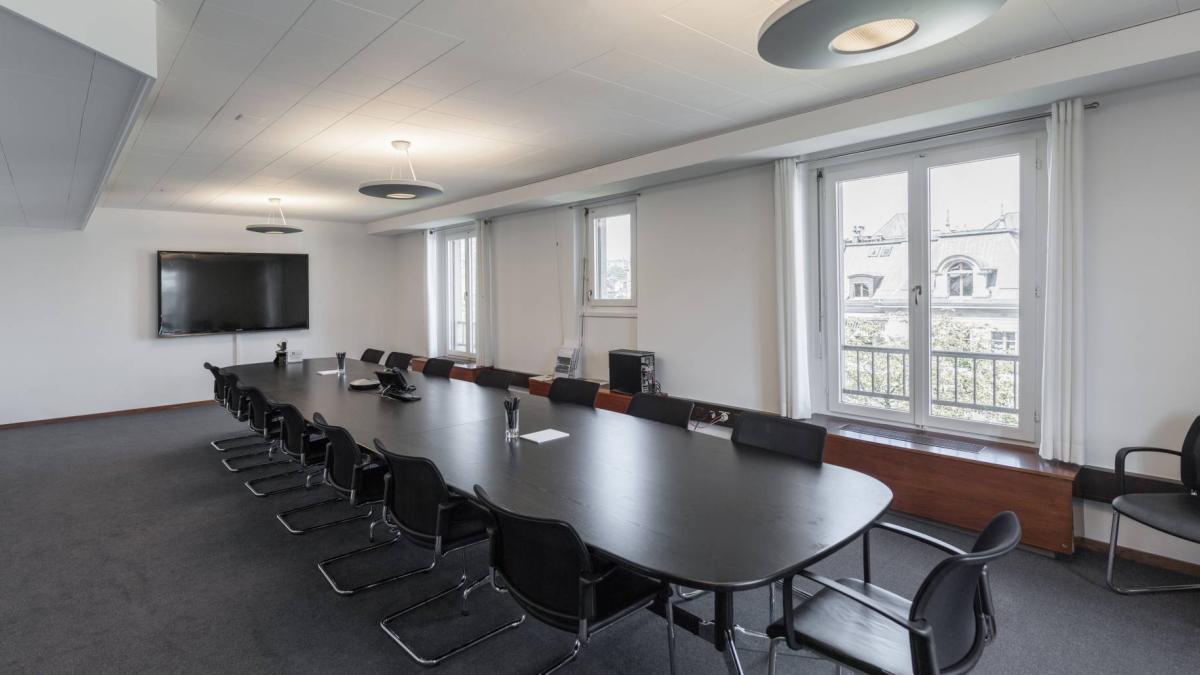 SPLENDIDE SURFACE DE BUREAUX DANS UN QUARTIER PRESTIGIEUX