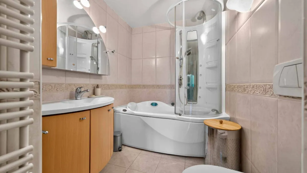 Spacieux appartement de 4.5 pièces situé dans un environnement privilégié
