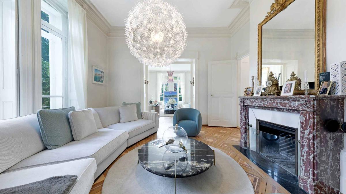 Propriété de prestige à deux pas du lac
