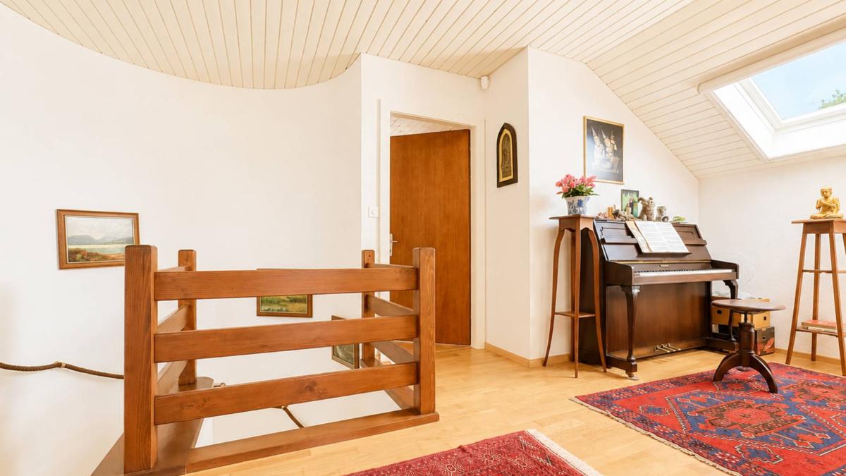 Villa de 6.5 pièces avec studio indépendant 
