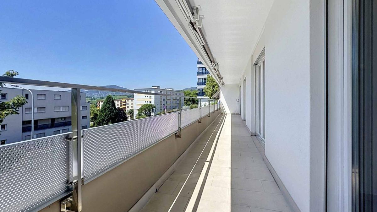 Lumineux 3.5 pièces de 77.5  m2 + grand balcon 17.5 m2