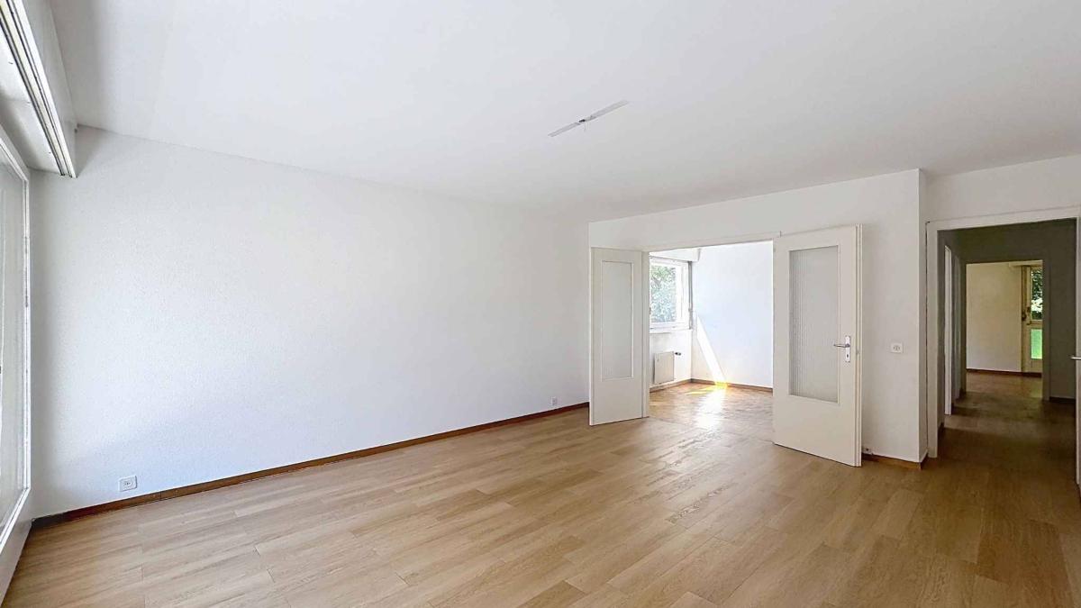 Spacieux 4.5 p de 91 m2 avec potentiel  - 2 balcons  