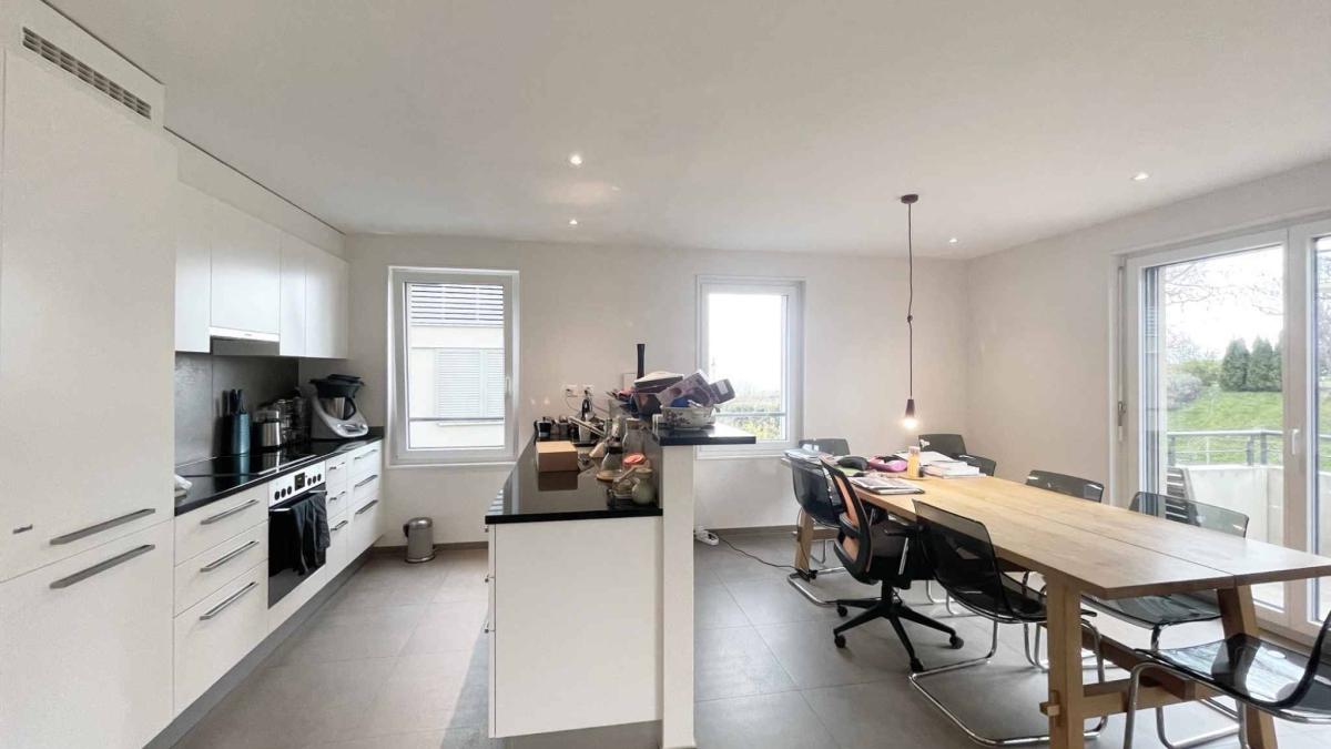 Appartement 4.5 pièces de standing à Lonay – Calme, balcon et vue sur le lac