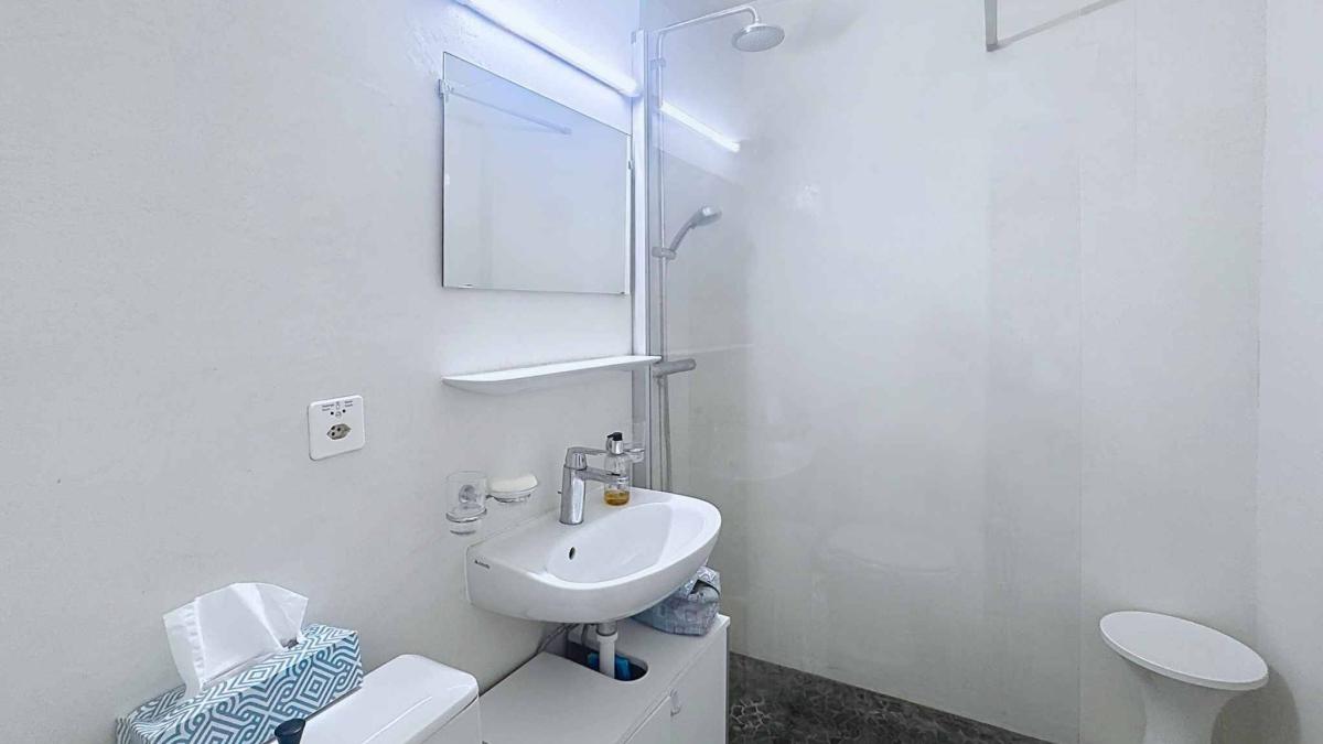 Appartement de 1 pièce - 33.5 m2 avec grand balcon et garage box 