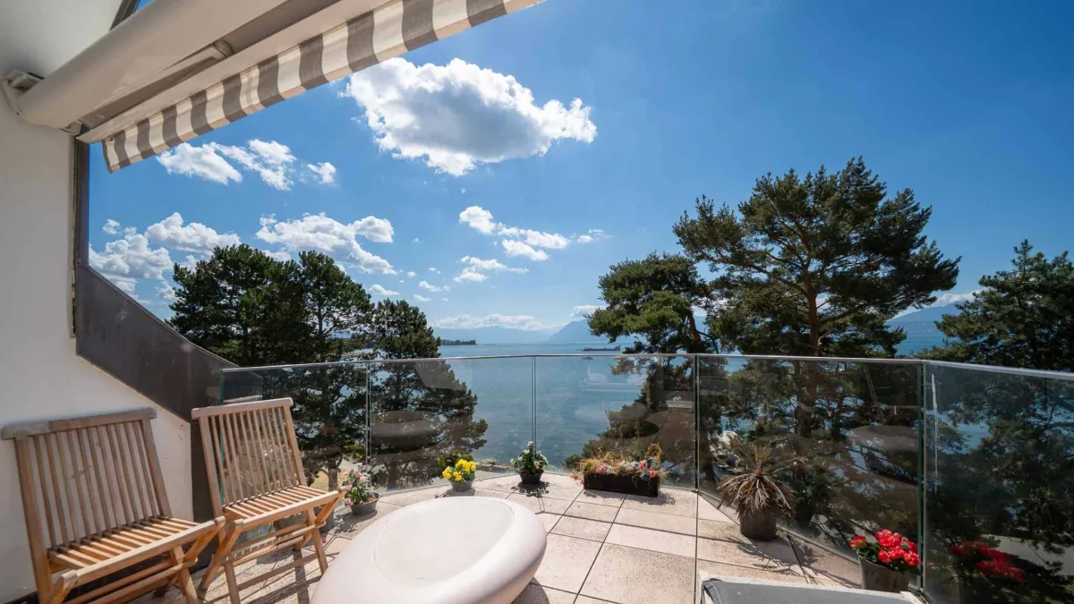 Magnifique appartement en duplex avec vue panoramique sur le lac