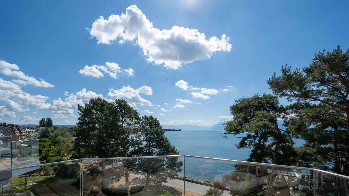 Magnifique appartement en duplex avec vue panoramique sur le lac