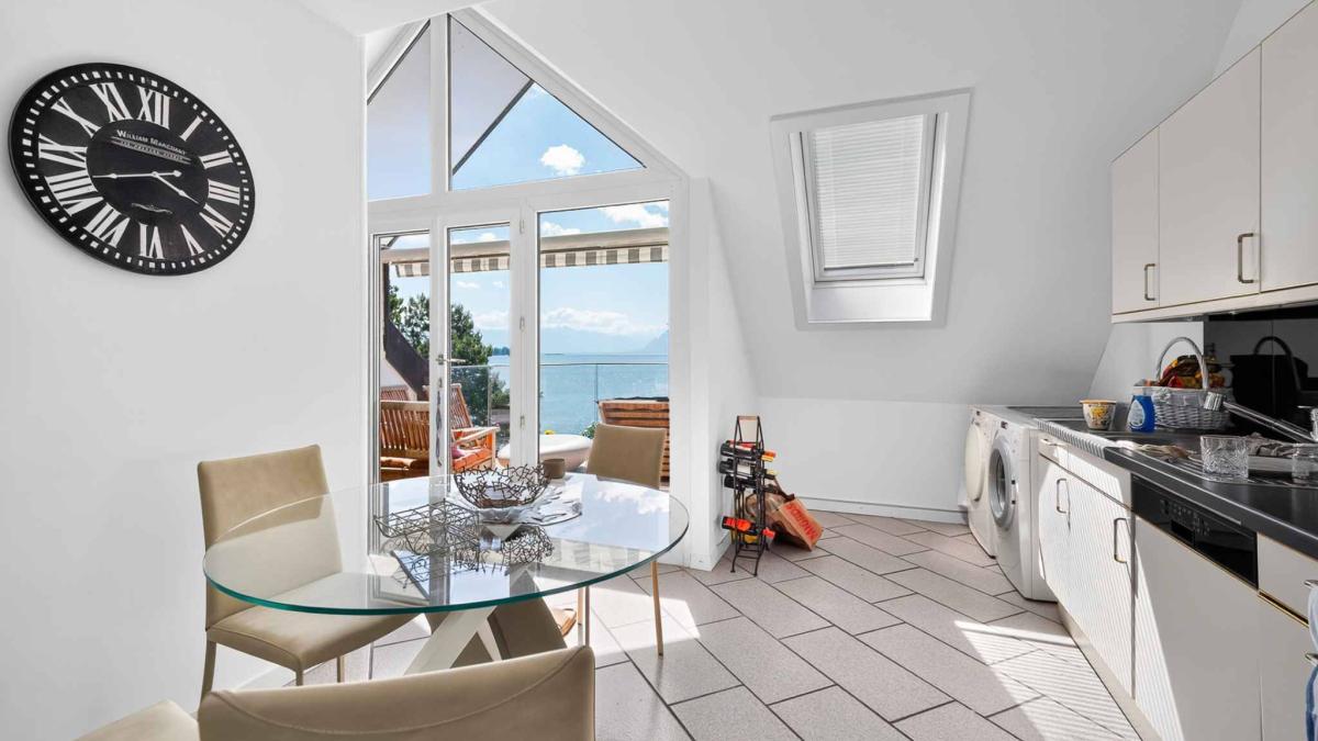 Magnifique appartement en duplex avec vue panoramique sur le lac