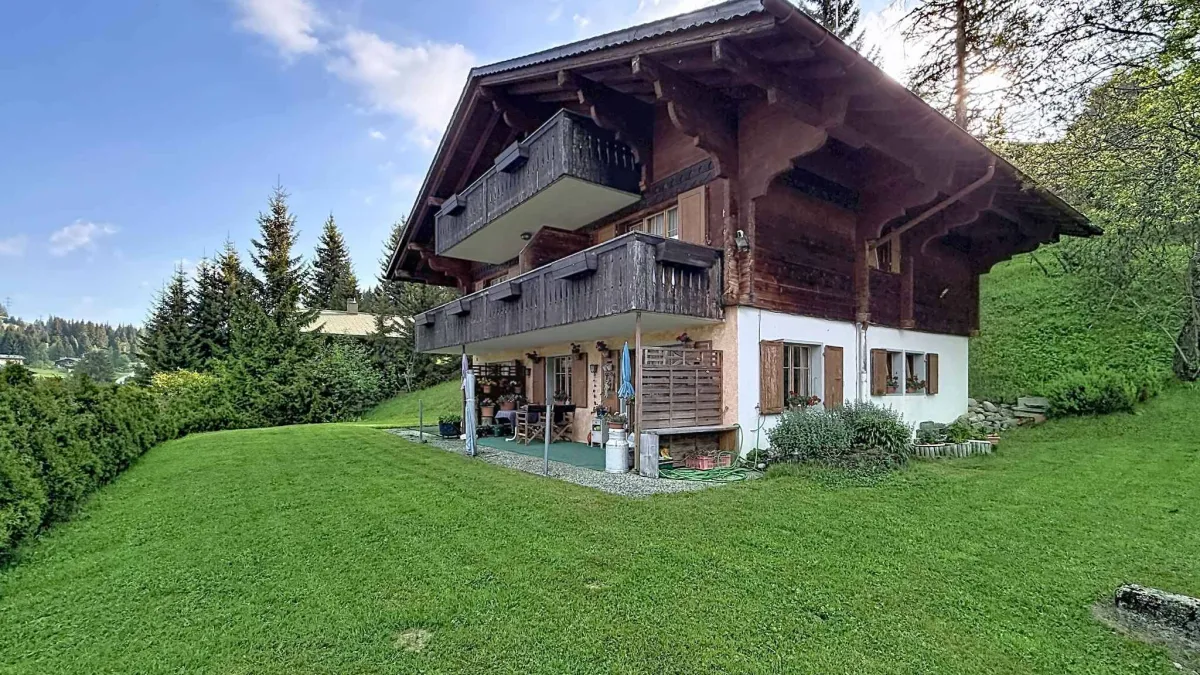 Grand chalet de 3 appartements avec vue panoramique