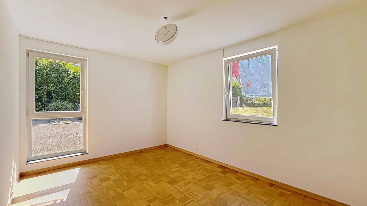 4.5 pièces au rez-de-chaussée avec terrasse - Cabinet 3
