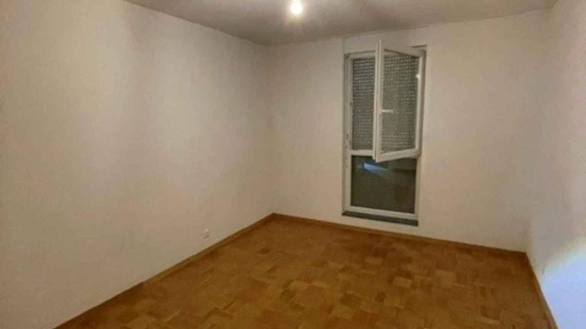 4.5 pièces au rez-de-chaussée avec terrasse - Cabinet 3