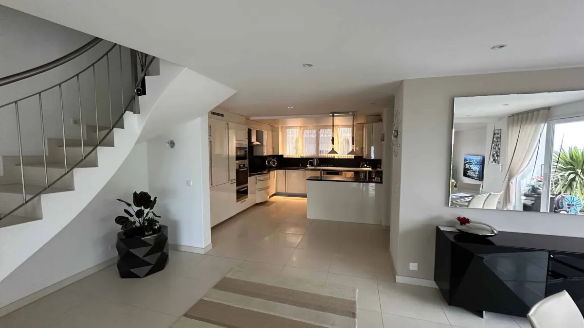Villa contemporaine avec panorama exceptionnel