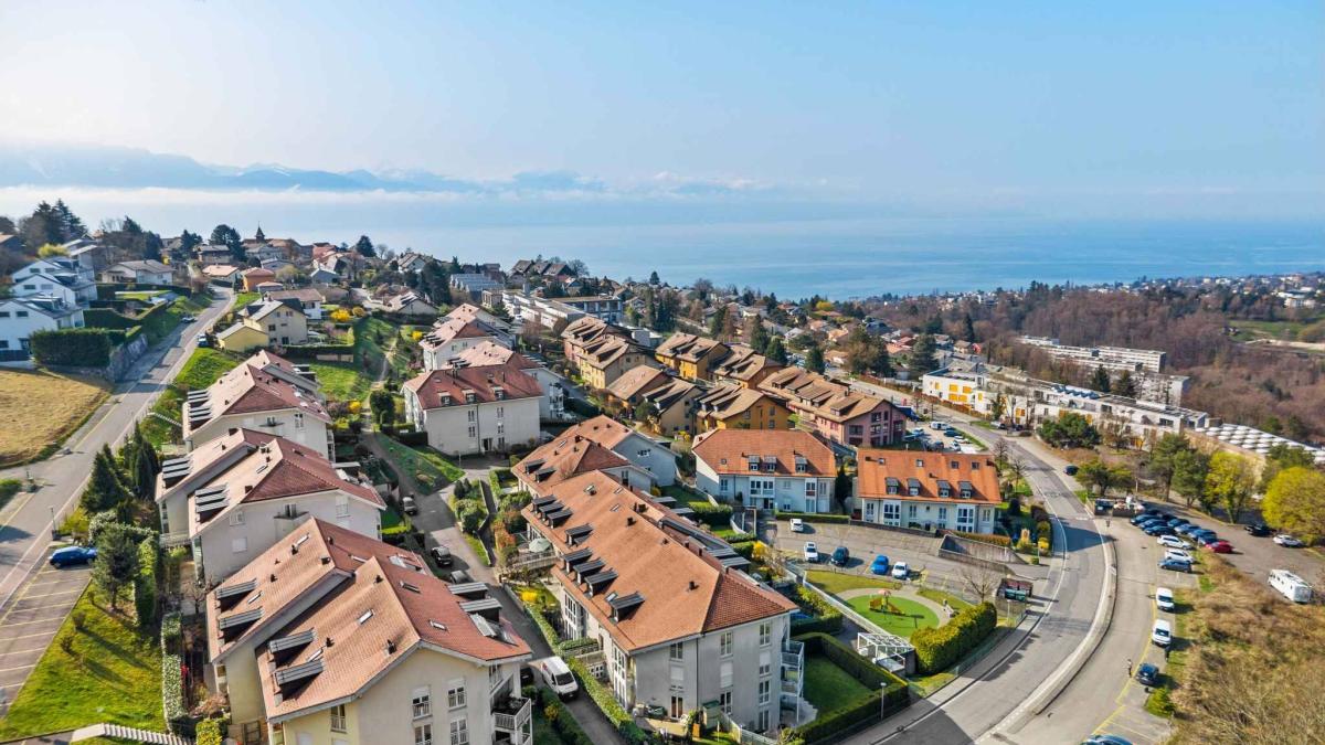 Appartement lumineux de 4.5 pièces au dernier étage avec mezzanine à Belmont-sur-Lausanne