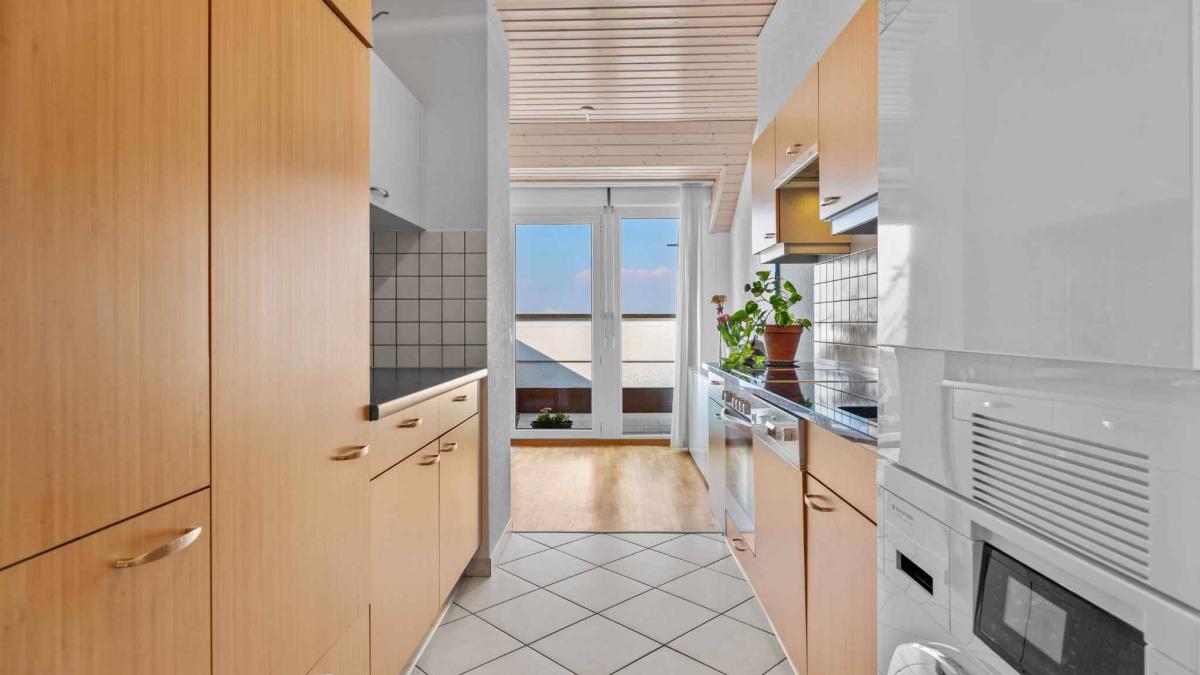 Appartement lumineux de 4.5 pièces au dernier étage avec mezzanine à Belmont-sur-Lausanne
