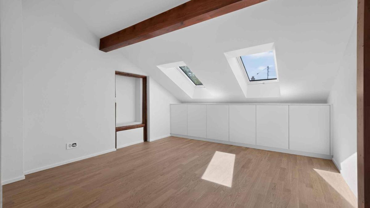 Duplex avec cachet et mezzanine 