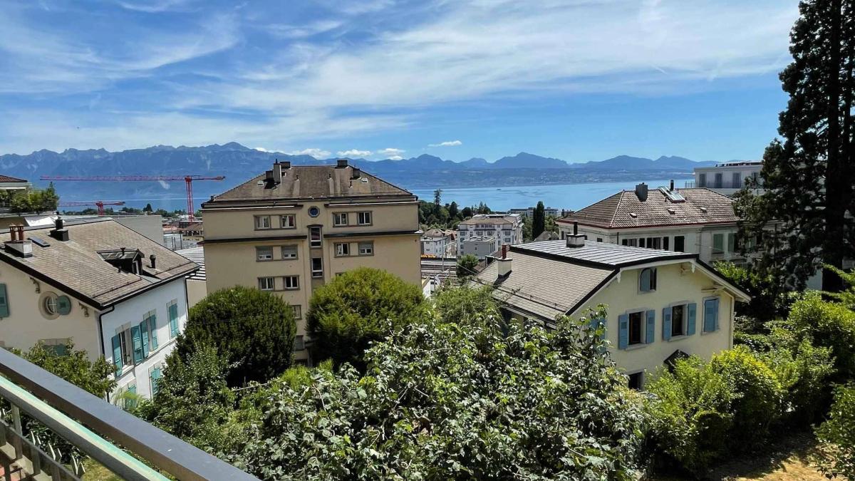 Magnifique 2.5 pièce au 1er étage, vue sur le lac, situé à Lausanne