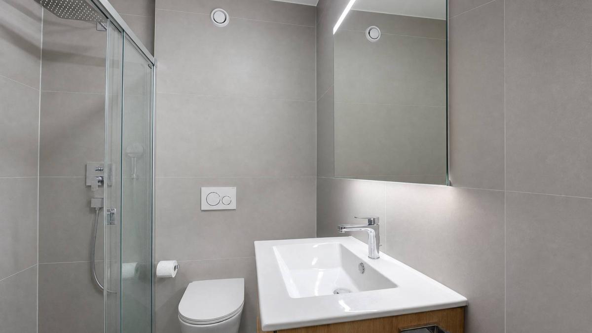 Bel appartement récent de 3.5 pièces avec grand balcon et vue sur le Lac 