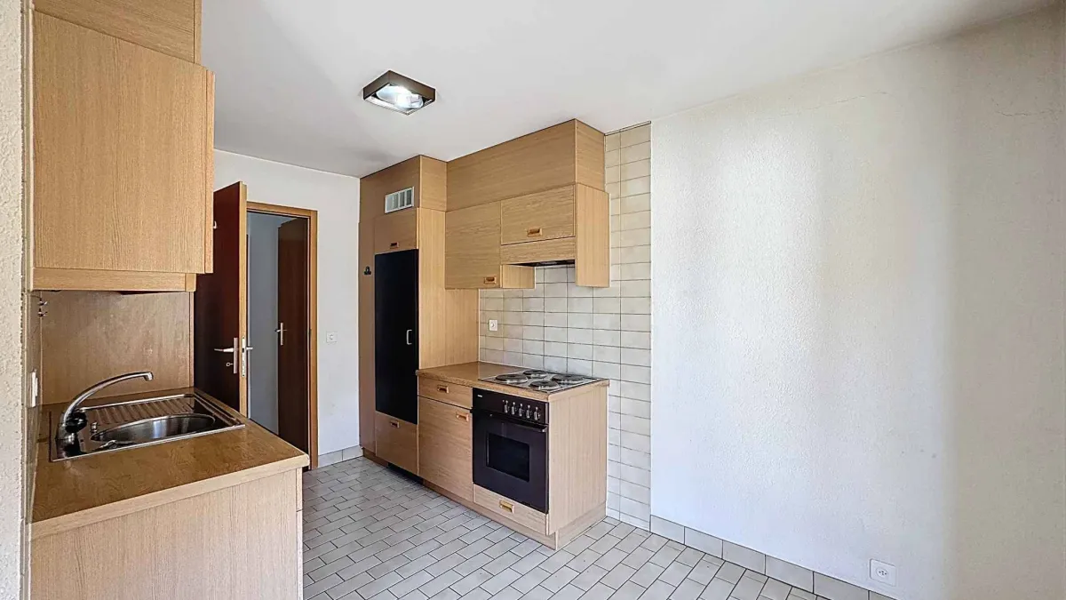 Au dernier étage - Grand 3.5 pièces sur 1 niveau de 79 m2 + balcon 