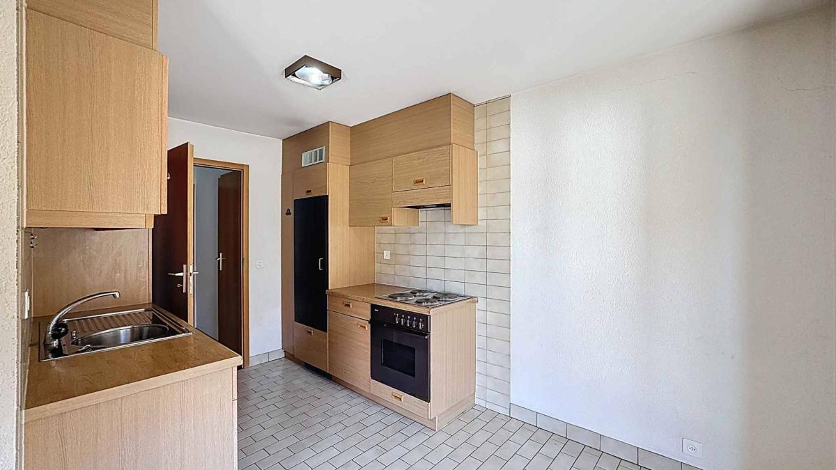 Au dernier étage - Grand 3.5 pièces sur 1 niveau de 79 m2 + balcon 
