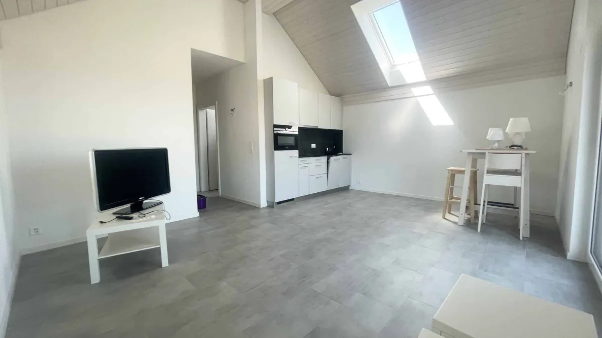 Appartement 2.5 pièces à Pampigny avec vue dégagée