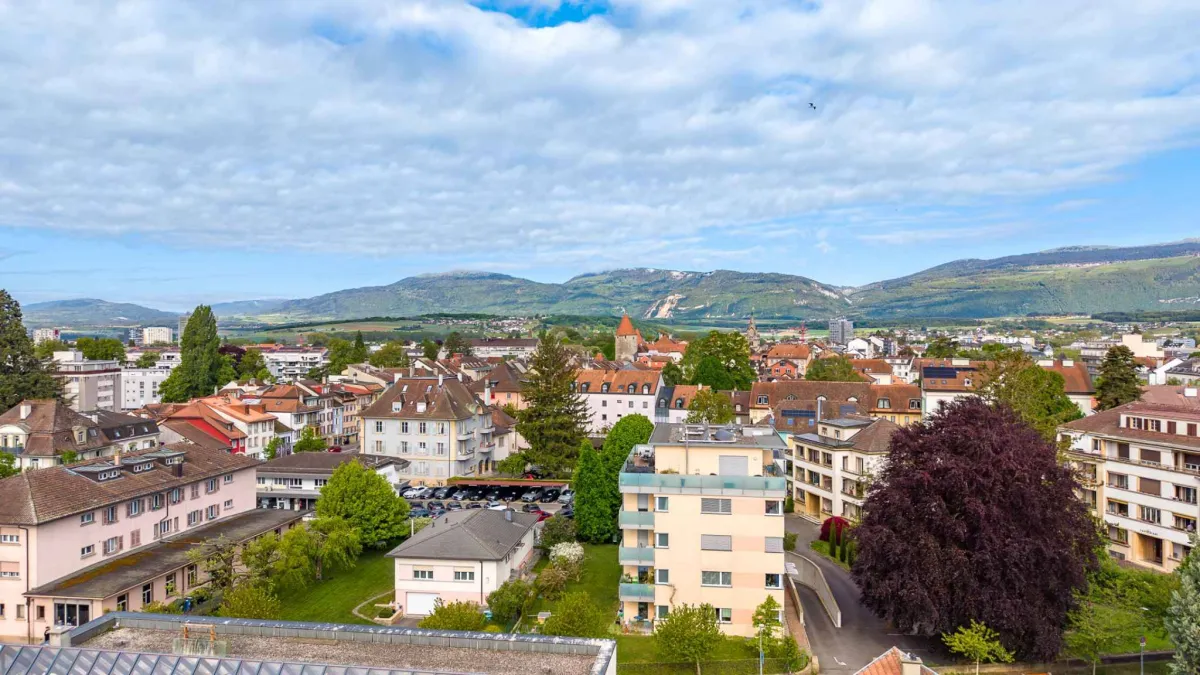 Bureaux exceptionnels dans une tour privative avec vue à 360°