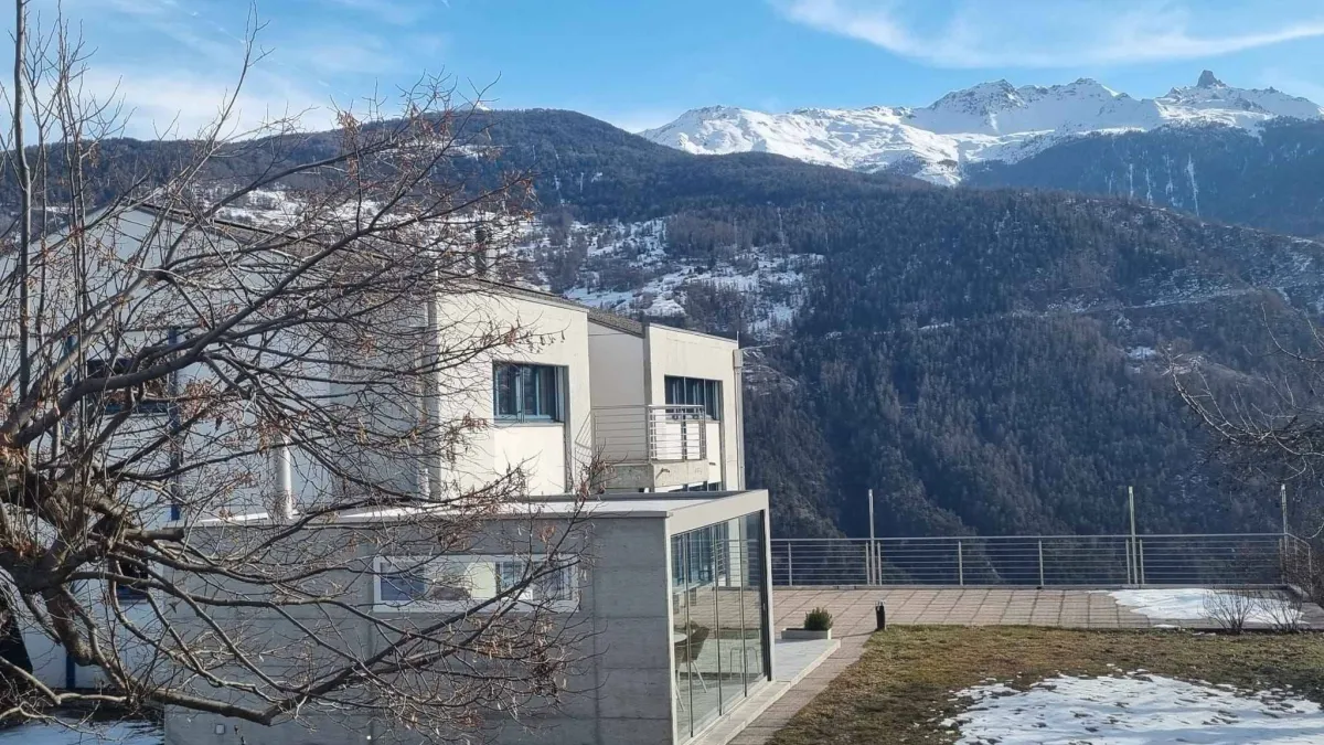 SUR LES HAUTEURS DE SION - PROPRIÉTÉ D'EXCEPTION
