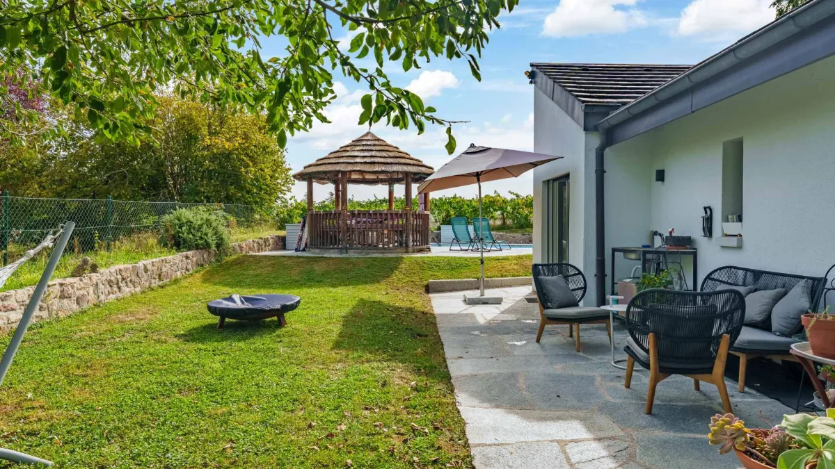 Très belle villa familiale en Terre-Sainte