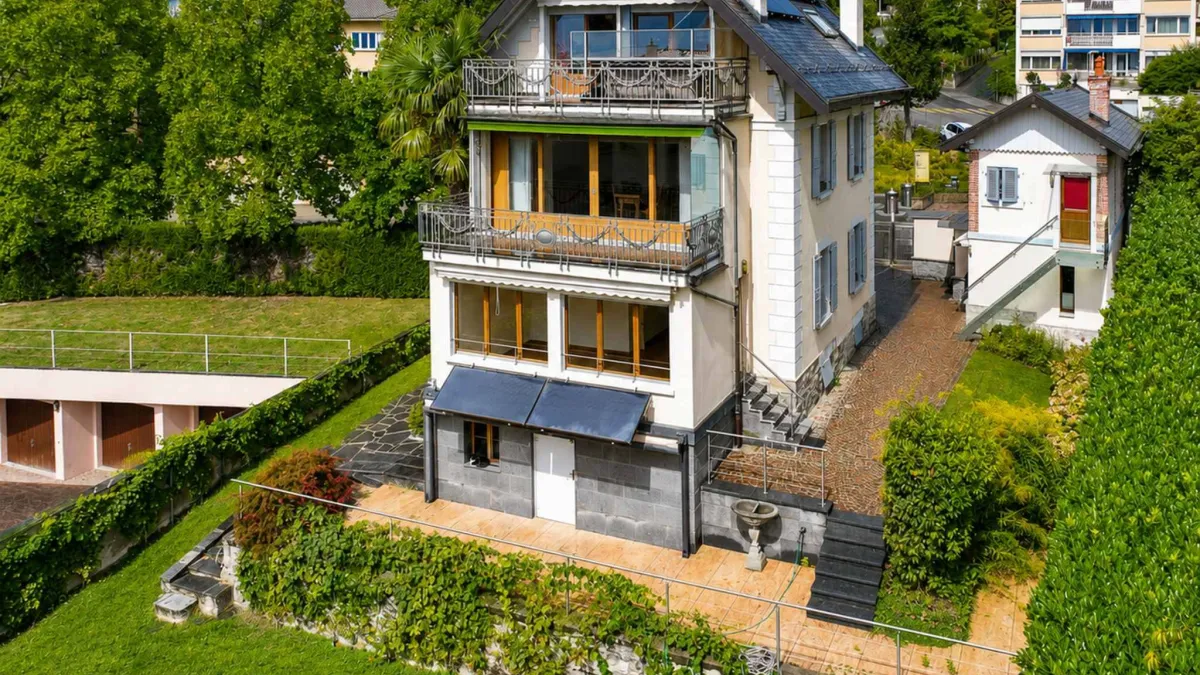 Pully, Sud - Propriété de caractère avec dépendance et vue sur le lac