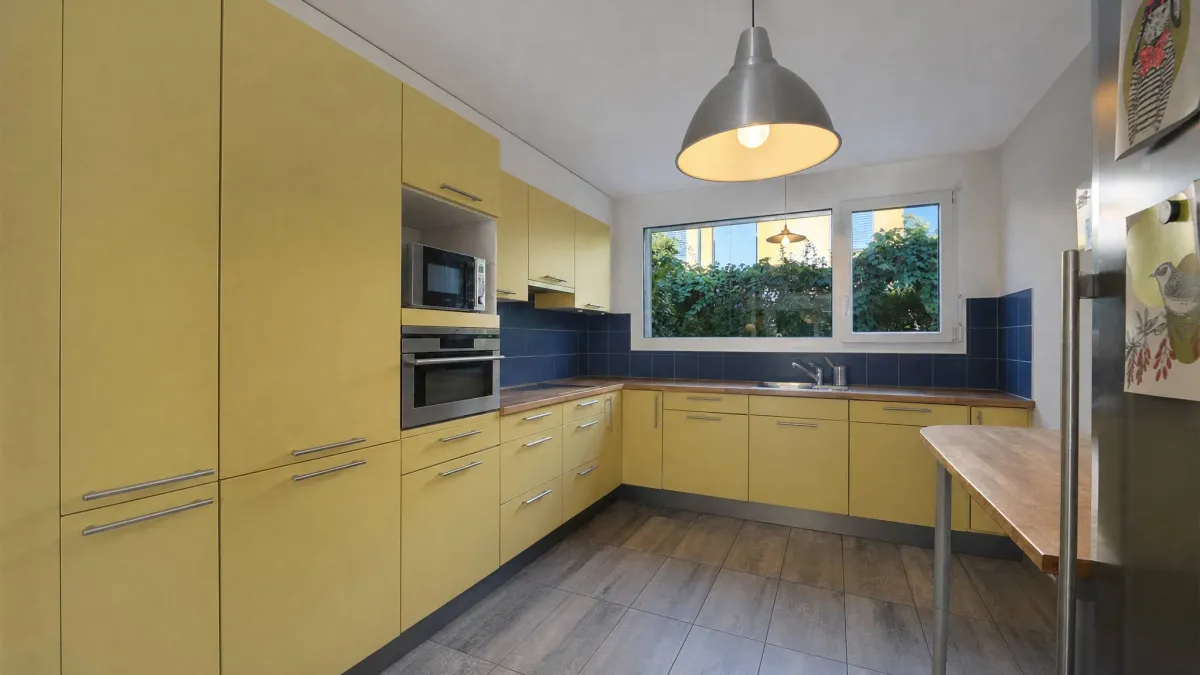 Jolie villa mitoyenne avec jardin privatif 