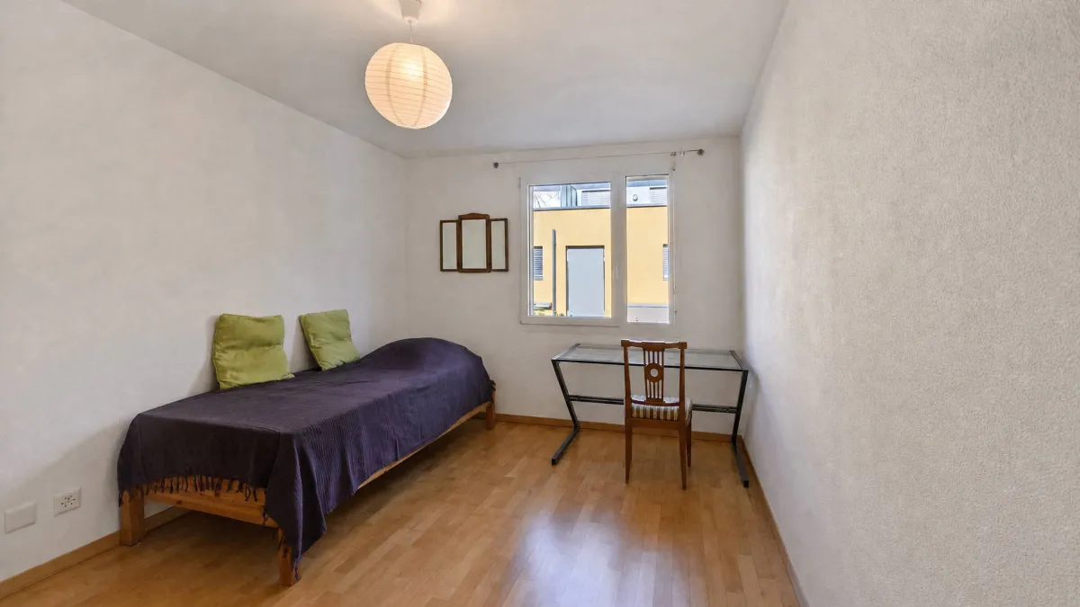 Jolie villa mitoyenne avec jardin privatif 