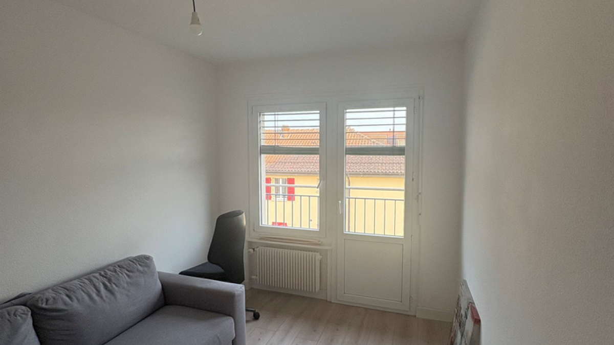 À louer ! Charmant appartement de 2 pièces au 4 étage