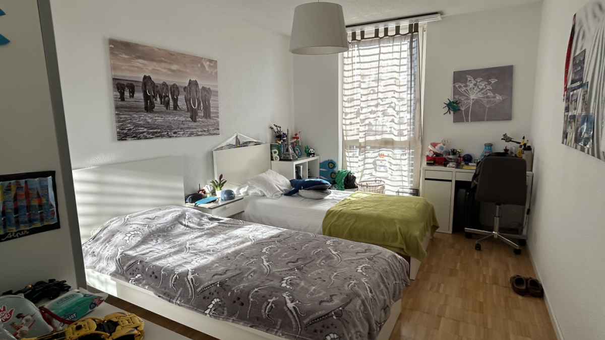 Spacieux 4.5 pièces lumineux avec loggia + place de parking à Lausanne
