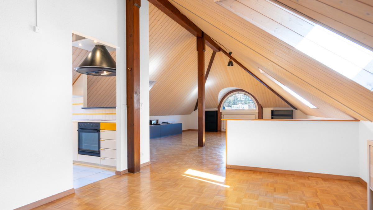Studio en attique au centre de Lausanne