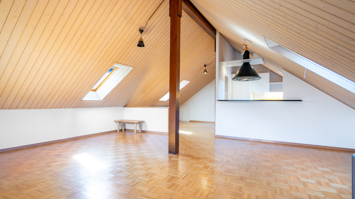 Studio en attique au centre de Lausanne