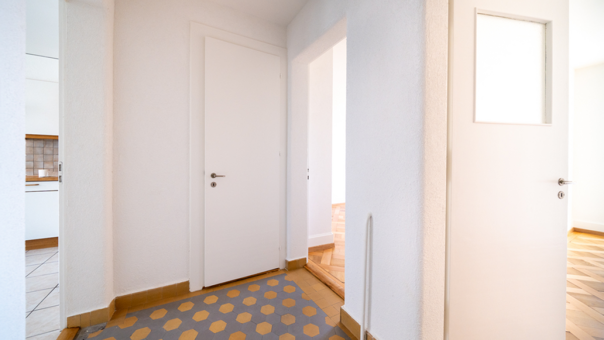 Charmant 2 pièces au 5ème étage avec balcon et vue dégagée