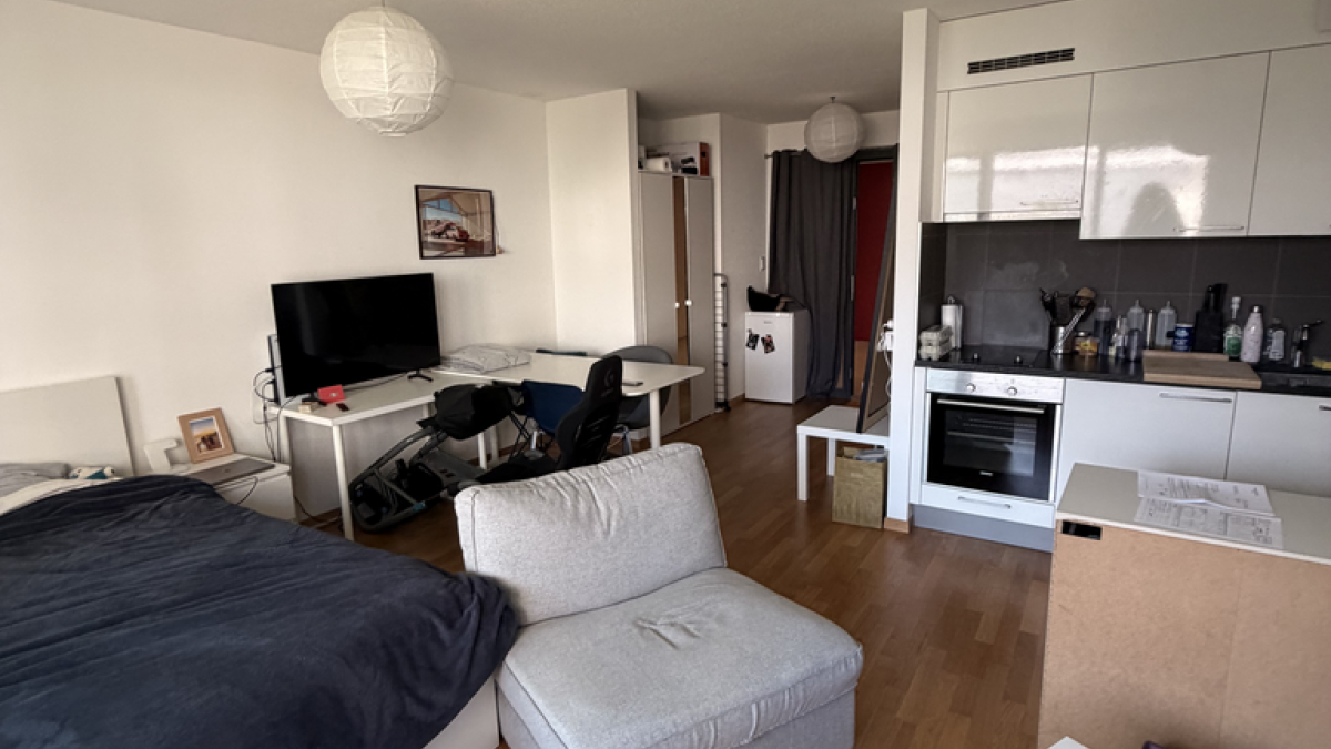 Studio moderne dans quartier calme