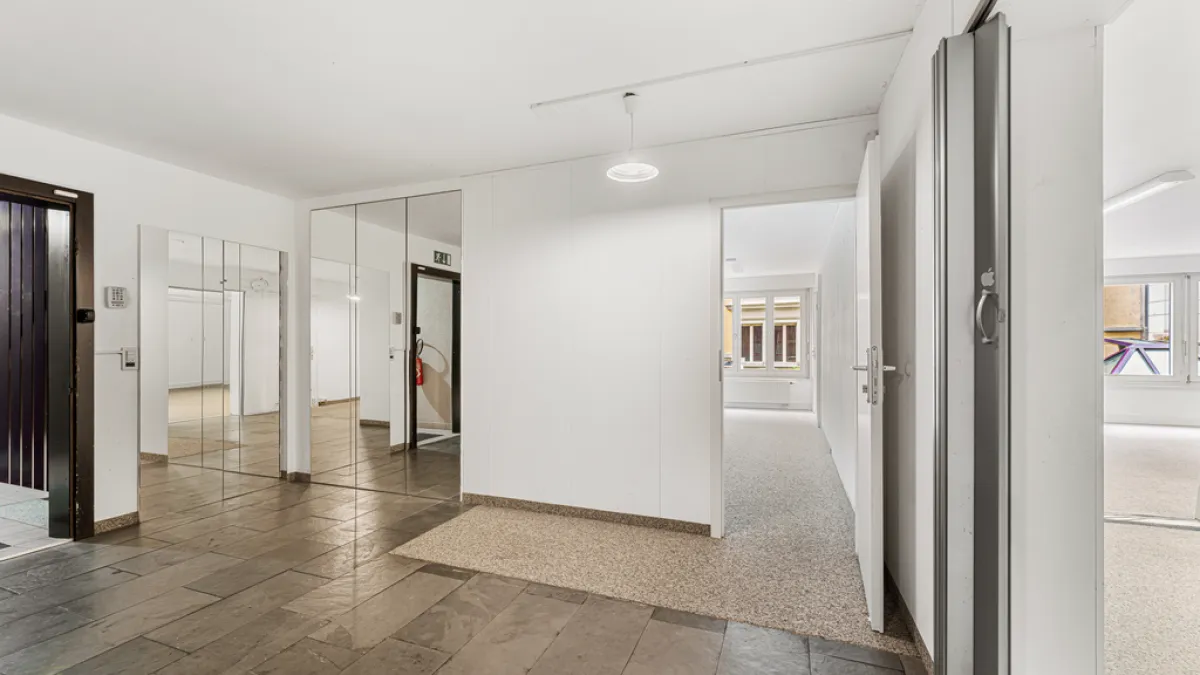 Bureaux idéalement situés en plein centre-ville - Alpes 29