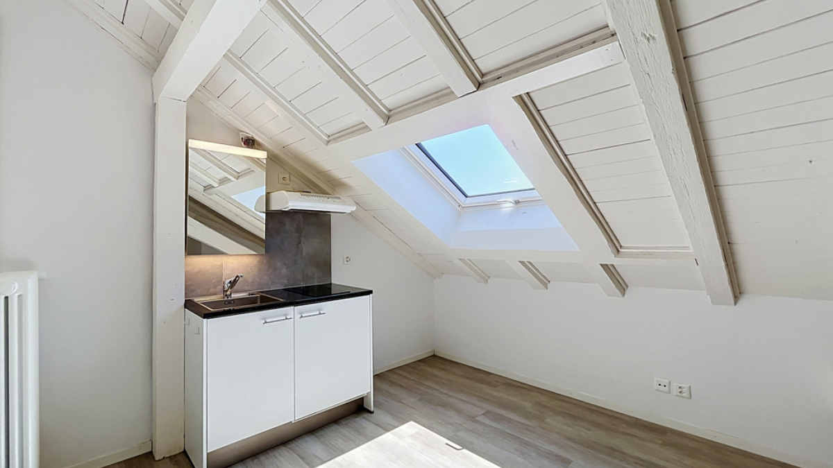 Chambre dans les combles - Léman 12