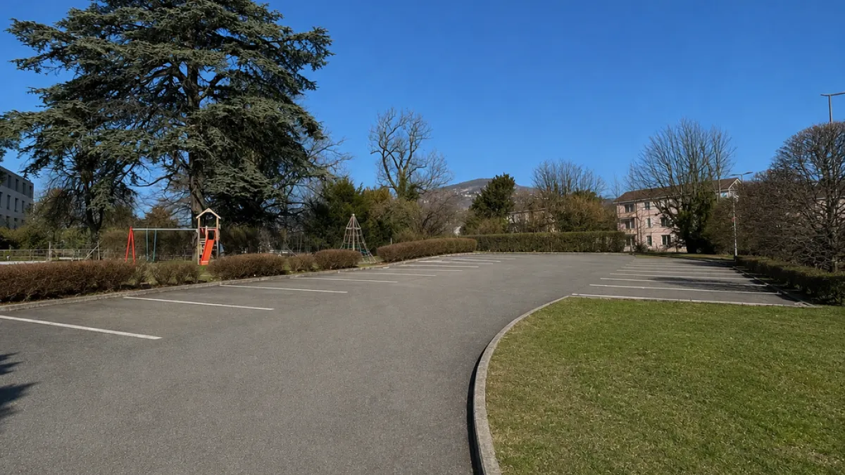 Place de parc extérieure - St Légier 15A-D