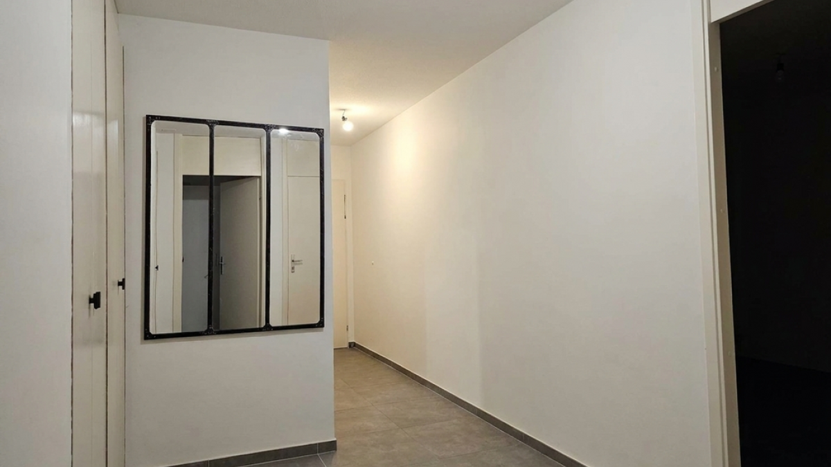 Avenue de Gilamont 38, 1800 VEVEY, 3.5 pcs au 6ème étage