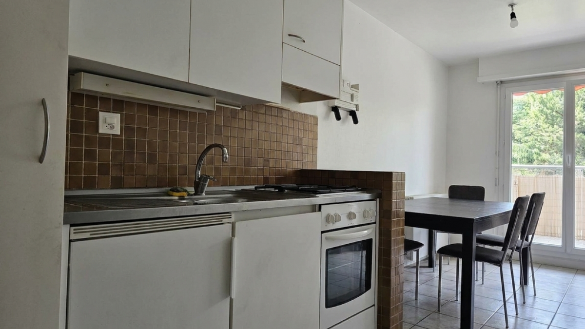 Avenue de Gilamont 38, 1800 VEVEY, 3.5 pcs au 6ème étage
