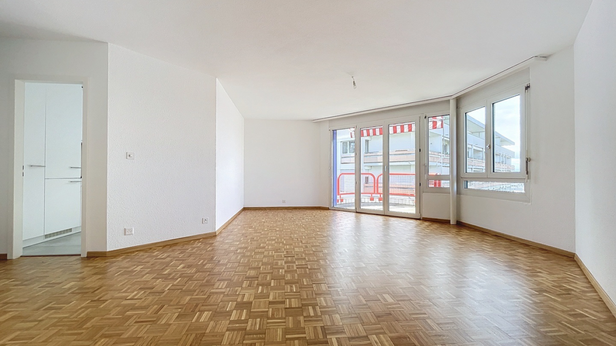 Lumineux logement de 4.5 pièces avec balcon