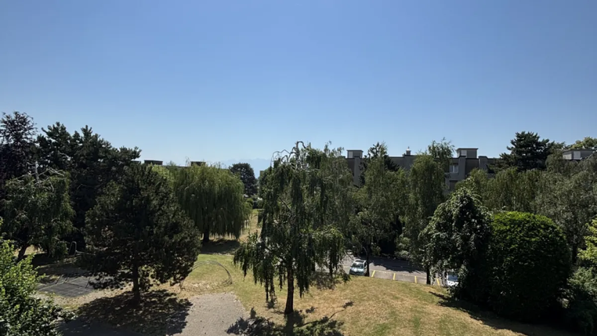 3.5 pièces traversant à louer, Tolochenaz