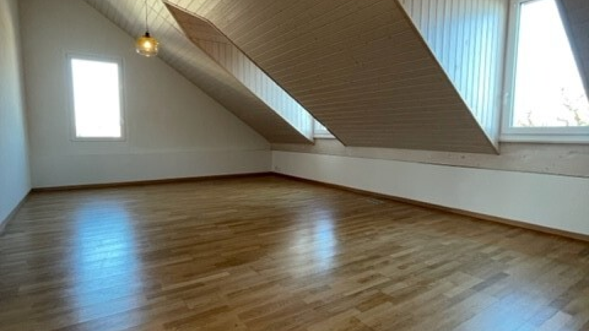 À louer Charmant 3.5 pièces sous les combles à Aubonne