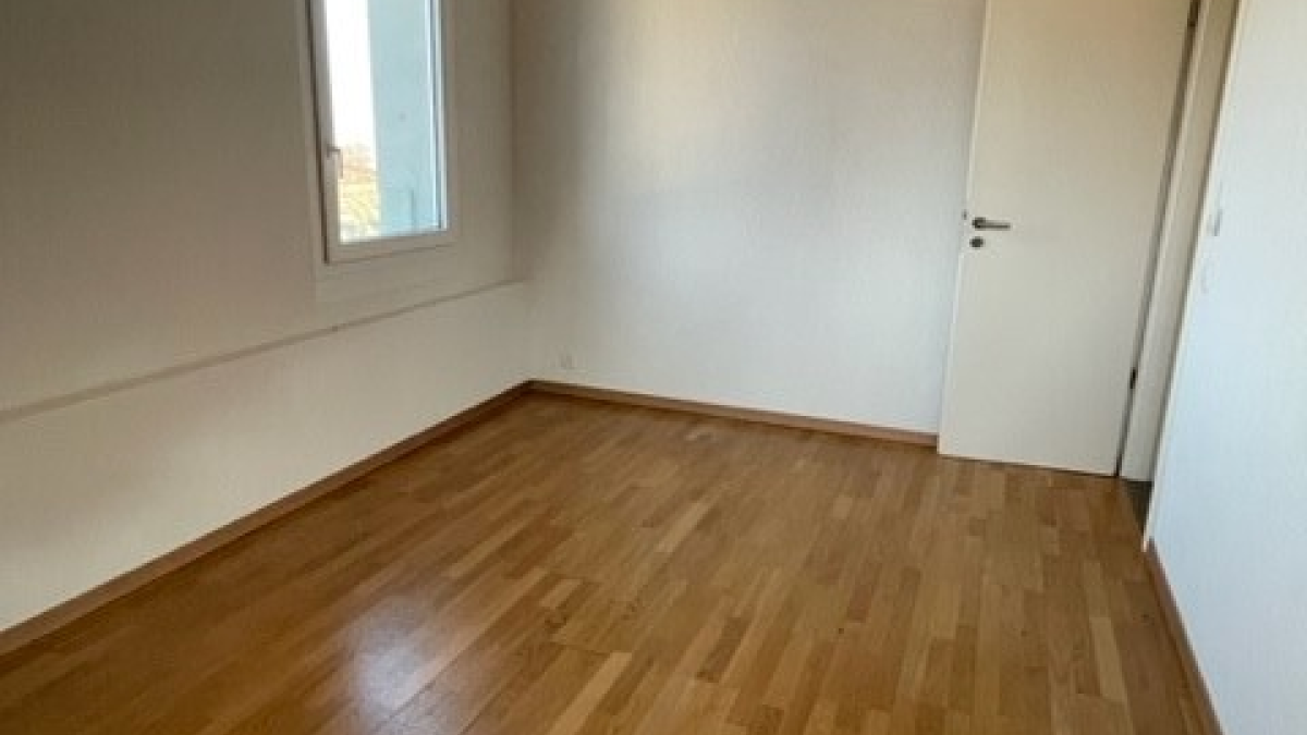 À louer Charmant 3.5 pièces sous les combles à Aubonne